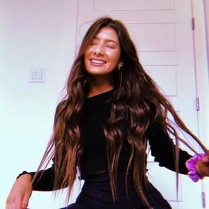 Meet your Posher, Abby